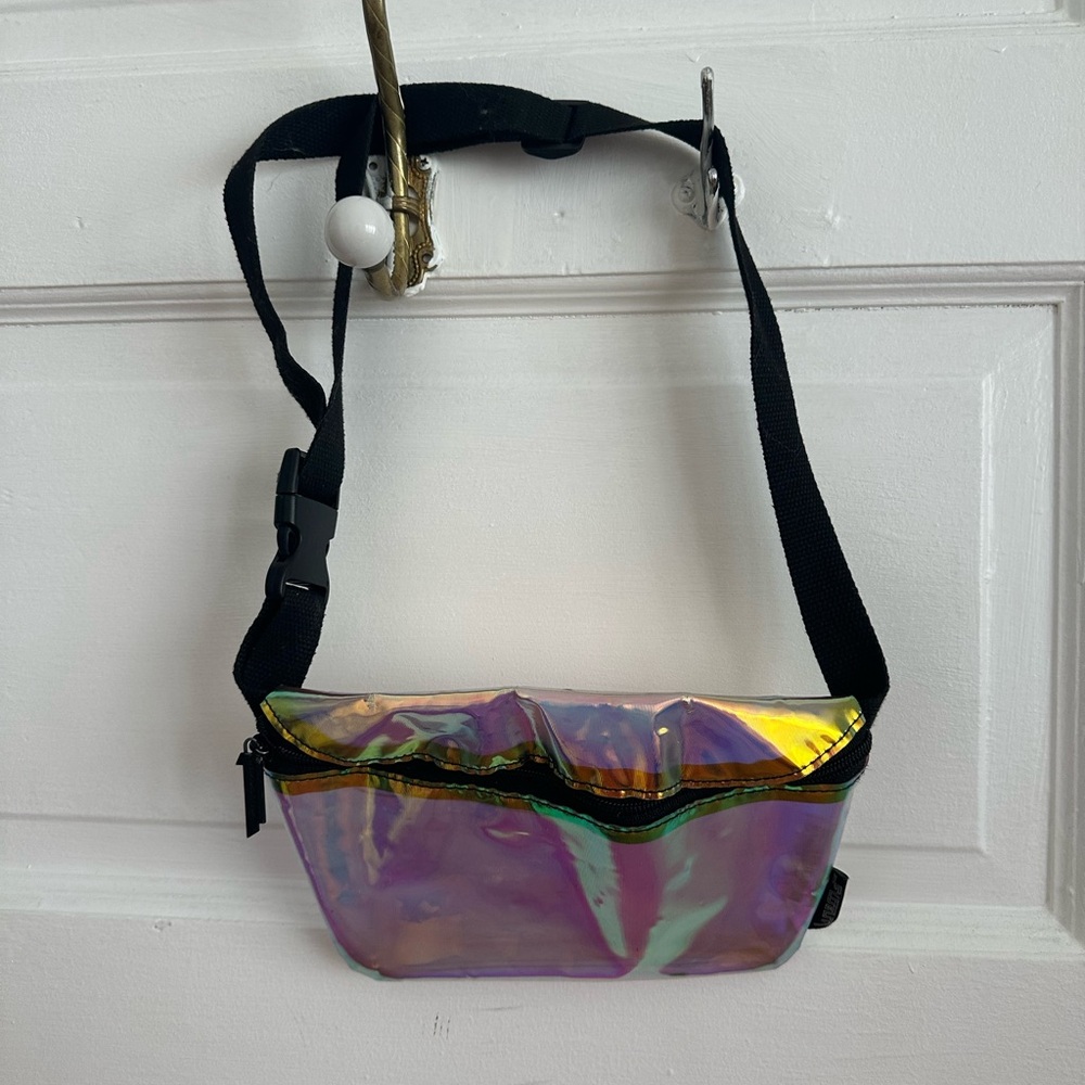 Fidelity Iridescent Fanny Pack